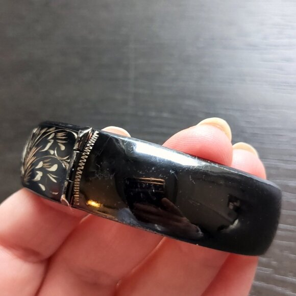 Vintage FORSTNER Black Silver Sterling Floral Hinged Engraved Bangle Bracelet - Picture 5 of 8